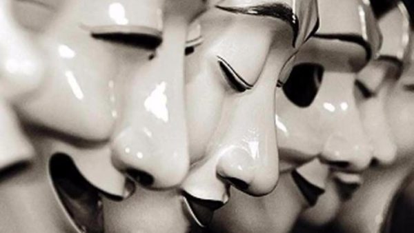 Ληστές πανεπιστημίων και αρματολοί με τρακτέρ, φωνάζουν ουαί υμίν γραμματείς και φαρισαίοι υποκριταί