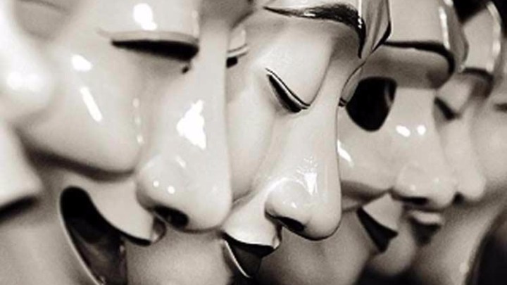 Ληστές πανεπιστημίων και αρματολοί με τρακτέρ, φωνάζουν ουαί υμίν γραμματείς και φαρισαίοι υποκριταί