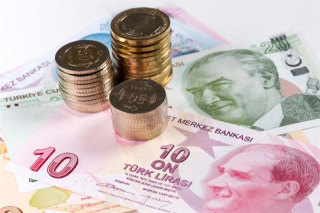 Αυστηρότερες νομισματικές συνθήκες δείχνουν τα παράγωγα της τουρκικής λίρας