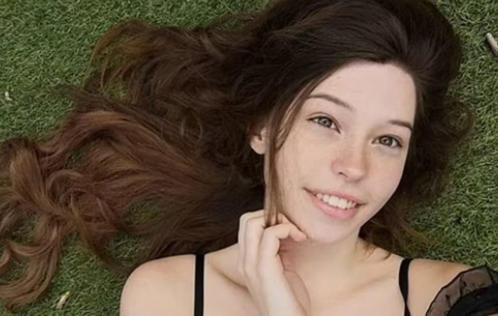 Η Belle Delphine και ο «χορός εκατομμυρίων» στο OnlyFans