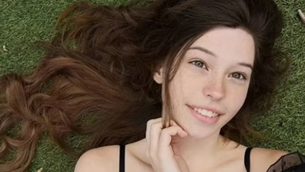 Η Belle Delphine και ο «χορός εκατομμυρίων» στο OnlyFans