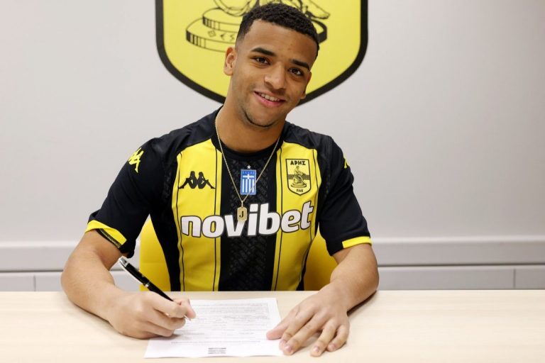 Με Μπένετ η αποστολή του Άρη για το εκτός έδρας παιχνίδι με τον Πανσερραϊκό