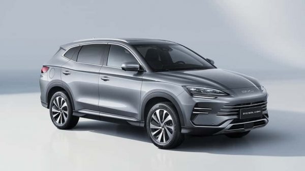 BYD Seal U DM-i: Νέα plug-in υβριδική προσθήκη