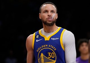 Δεν έφταναν οι 60 πόντοι του Κάρι για τους Γουόριορς – Μεγάλη νίκη στη Νέα Υόρκη για τους Λέικερς