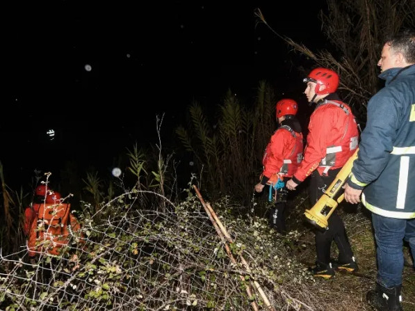 Ευρυτανία: Μεγάλη επιχείρηση εντοπισμού ατόμου που έπεσε σε γκρεμό κοντά στη μονή Προυσού