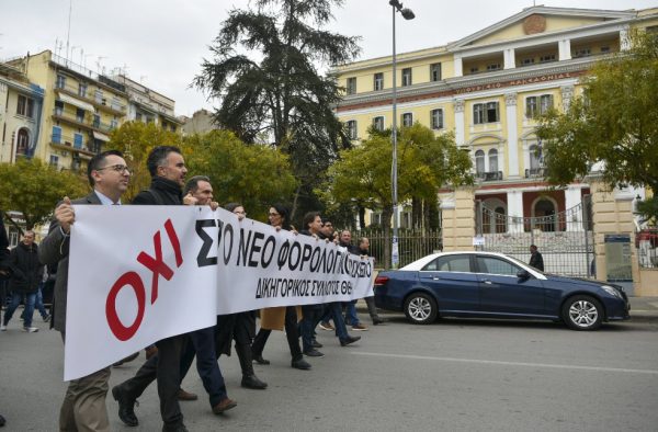 Ολομέλεια δικηγόρων: Προς νέα παράταση της αποχής από τις ποινικές δίκες λόγω φορολογικού