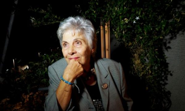 Κική Δημουλά: Τίποτα δεν άκουσες;