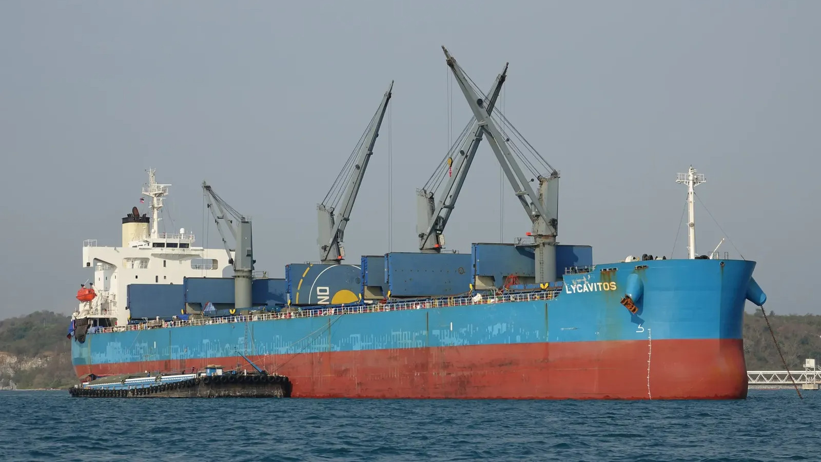 Υεμένη: Ελληνόκτητο το πλοίο που δέχθηκε επίθεση ανοικτά των ακτών της - Ανέλαβαν την ευθύνη οι Χούθι