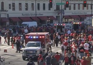 Συναγερμός στις ΗΠΑ: Πυροβολισμοί στην παρέλαση του Super Bowl – Πληροφορίες για τραυματίες