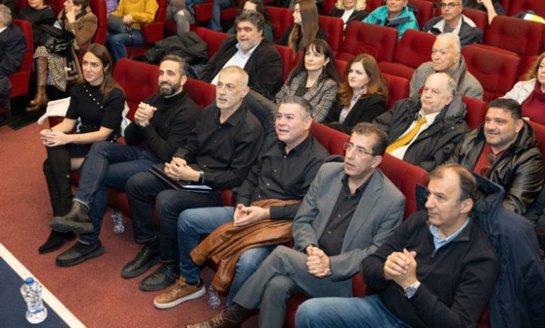 Ο Δήμαρχος Πειραιά Γιάννης Μώραλης στην ετήσια εκδήλωση του Συλλόγου Εργαζομένων του Δήμου Πειραιά