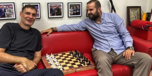 Βαγγέλης Φελλάς: «Σπουδαίος άνθρωπος ο Γιώργος Μπαρτζώκας»