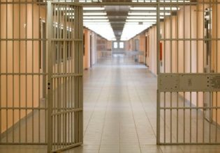 Εύκολα μπαίνεις στη φυλακή, δύσκολα βγαίνεις