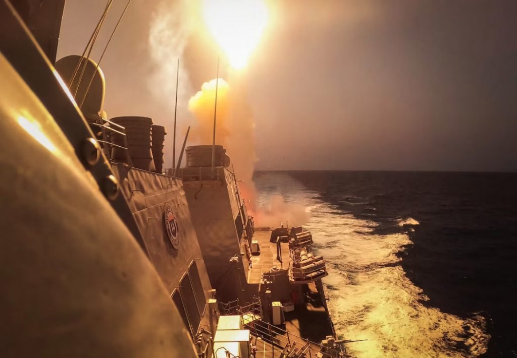 ΗΠΑ: Ανακοίνωσαν νέα πλήγματα κατά των Χούθι στην Υεμένη