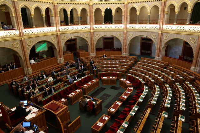 Ουγγαρία: Το κυβερνών κόμμα μποϊκόταρε συνεδρίαση της Βουλής για την ένταξη της Σουηδίας στο ΝΑΤΟ