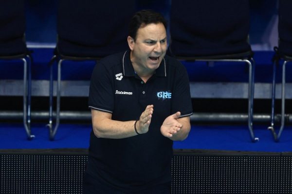 Βλάχος: «Ήμασταν σοβαροί σε όλο το ματς, ο στόχος μας είναι υψηλός»