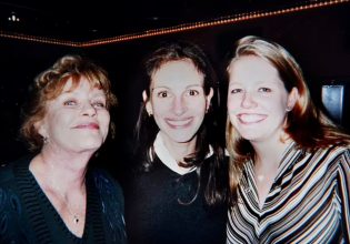 Κατηγορεί ακόμα την Τζούλια Ρόμπερτς – Μια ζωή κόλαση και αυτοκτονία στα 37 για την αδερφή της