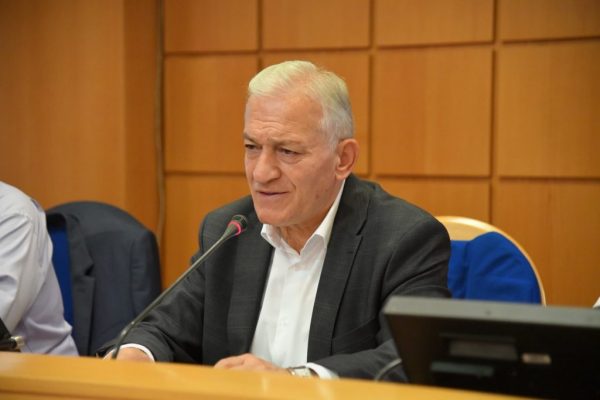 Ισχυρή Αυτοδιοίκηση θέλει ο πρόεδρος της ΚΕΔΕ