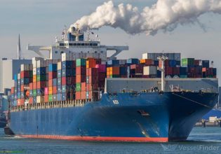 Χούθι: Και η εταιρεία ναυτικής ασφάλειας Ambrey λέει ότι πύραυλος έπληξε αμερικανικό πλοίο