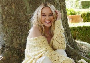 Η Κάιλι Μινόγκ βραβεύεται ως παγκόσμιο είδωλο στα Brits Awards