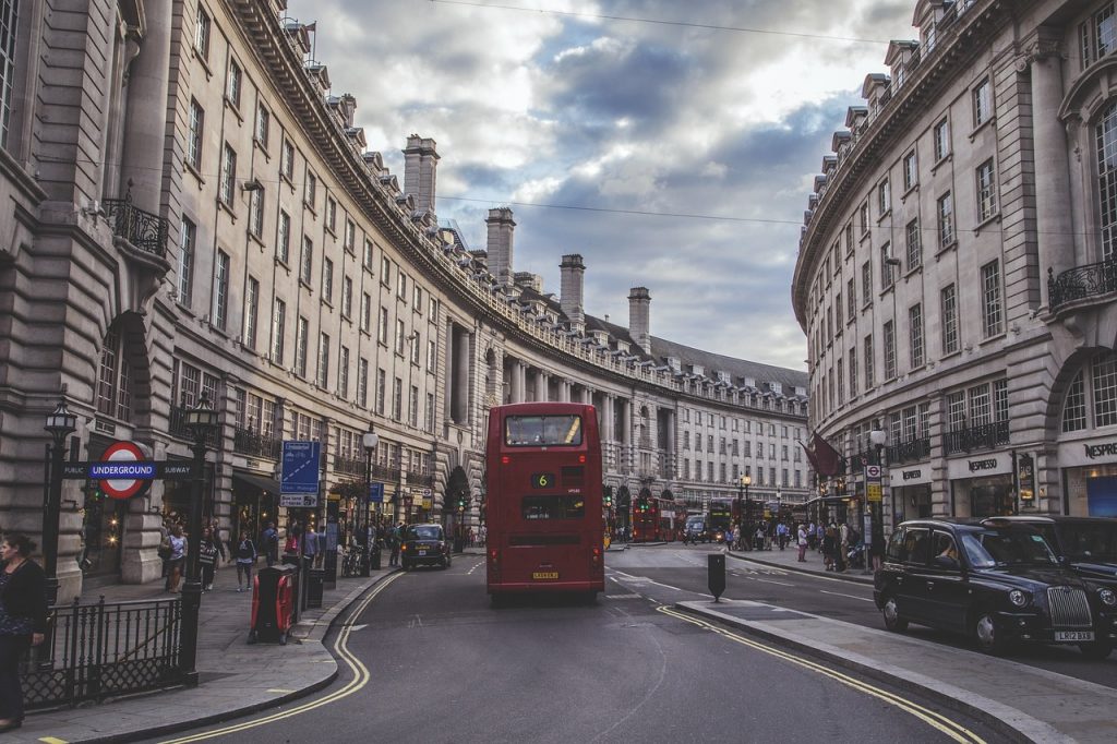 Ακίνητα: Αυξημένες πωλήσεις πολυτελών κατοικιών στο Λονδίνο σε ξένους αγοραστές