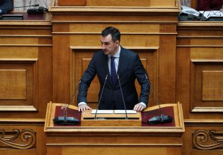 Χαρίτσης: «Η κυβέρνηση νομοθετεί την ανομία – Θα πρέπει να ξεχάσουμε τις παραλίες που ξέραμε»