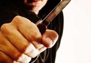 Θεσσαλονίκη: Μαχαίρωσε τη σύζυγό του στο λαιμό – Αναζητείται από τις Αρχές