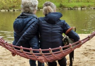 Έρευνα: Το σύνδρομο πολυκυστικών ωοθηκών συνδέεται με προβλήματα μνήμης στη μέση ηλικία