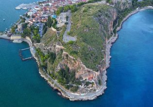 Δρομολογείται η λειτουργική ένταξη της Ακροναυπλίας στην πόλη του Ναυπλίου