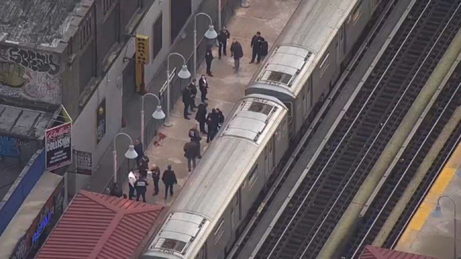 Νέα Υόρκη: Ενας νεκρός και 5 τραυματίες από ένοπλη επίθεση στο μετρό