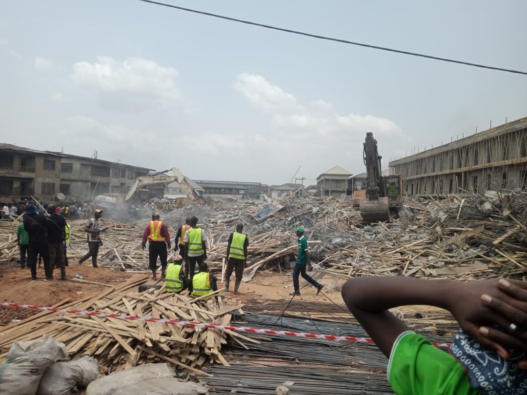Νιγηρία: Τουλάχιστον έξι νεκροί από κατάρρευση κτιρίων - Φόβοι για δεκάδες εγκλωβισμένους στα ερείπια