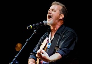 Λάκης Παπαδόπουλος, Γιάννης Γιοκαρίνης, Νίκος Ζιώγαλας, Γιάννης Μηλιώκας στη Σφίγγα