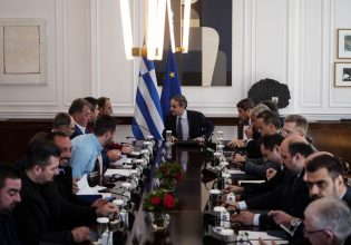 Greek Farmers Fail to Agree with PM Mitsotakis in Meeting
