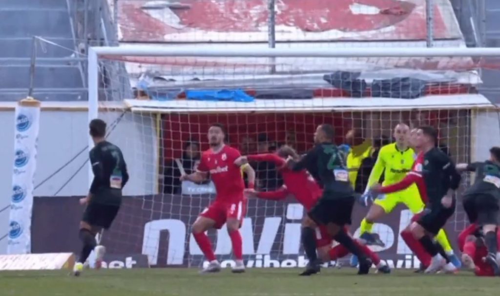 Αυτό είναι το γκολ για το οποίο διαμαρτύρονται στον Πανσερραϊκό (vid)