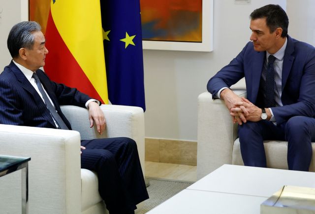 Κίνα: Θέλει να προωθήσει με την ΕΕ το ελεύθερο εμπόριο και την πολυμερή συνεργασία