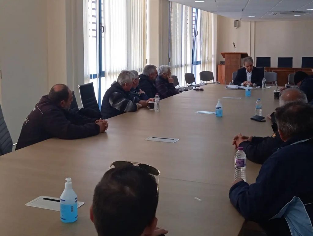 Συνάντηση Περιφερειάρχη Δυτικής Μακεδονίας με αγρότες και ιδιοκτήτες – οδηγούς φορτηγών
