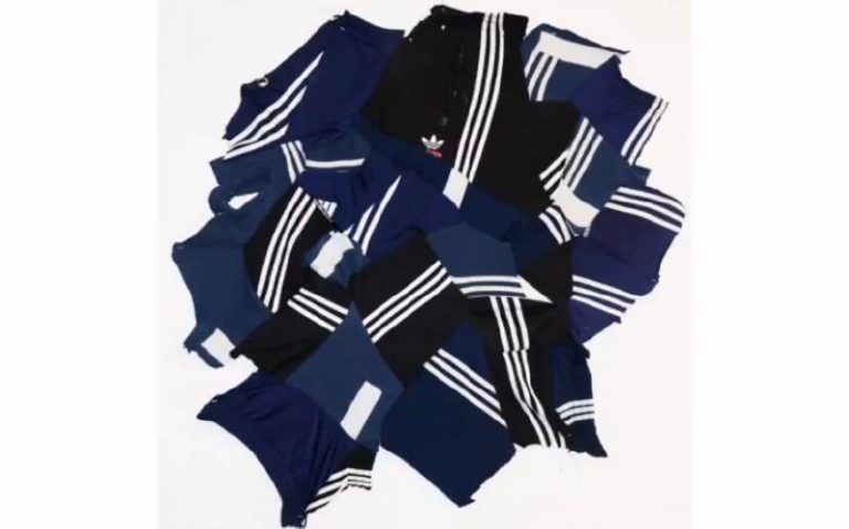 Γιατί η νέα γενιά λατρεύει να φοράει ρούχα με «εξόφθαλμα» λογότυπα;