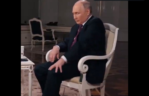 Πούτιν: Επανέρχονται σενάρια για την υγεία του – Επίμαχο στιγμιότυπο δείχνει το πόδι του να τρέμει