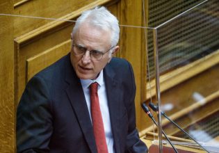 Ραγκούσης προς Κασιμάτη: «Με χωρίζει ηθική και αξιακή άβυσσος από τους θηλυκούς Βορίδηδες»