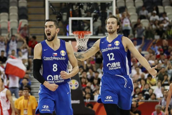 Mε Σατοράνσκι η 12άδα της Τσεχίας κόντρα στην Ελλάδα