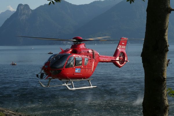 Νορβηγία: Ελικόπτερο με έξι επιβαίνοντες έπεσε στη θάλασσα