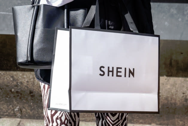 Shein: Οι δεκάδες αγωγές για αντιγραφή απειλούν την IPO στις ΗΠΑ