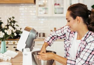 Μίξερ ή κουζινομηχανή; Τι ταιριάζει στην κουζίνα σου;