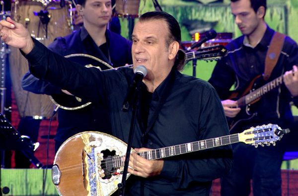 Ο Χρήστος Παπαδόπουλος και «Τα Παιδιά από την Πάτρα» στο «Σπίτι με το MEGA»