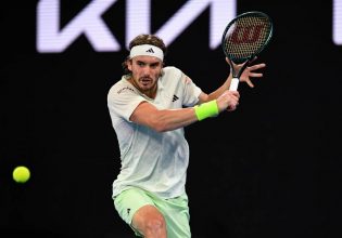 Τσιτσιπάς: «Χαρά μου να δίνω ελπίδα σε ανθρώπους που υποφέρουν» (vid)