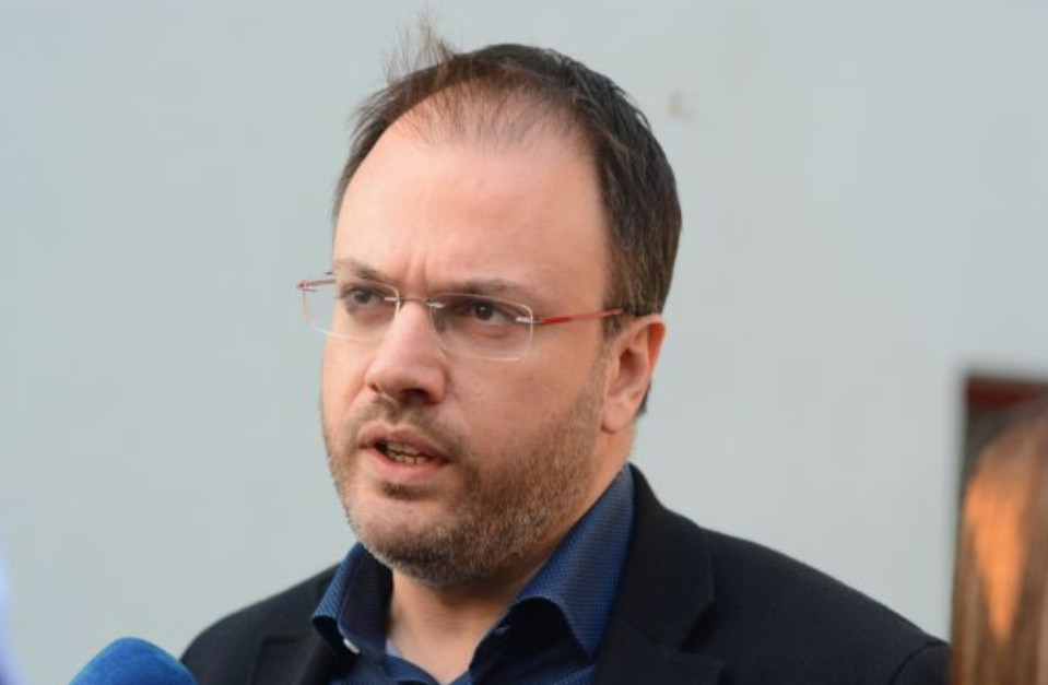 Θεοχαρόπουλος: «Δεν είναι εταιρεία το κόμμα, έχει όργανα και καταστατικό – Δεν μπορεί να αγνοούνται»
