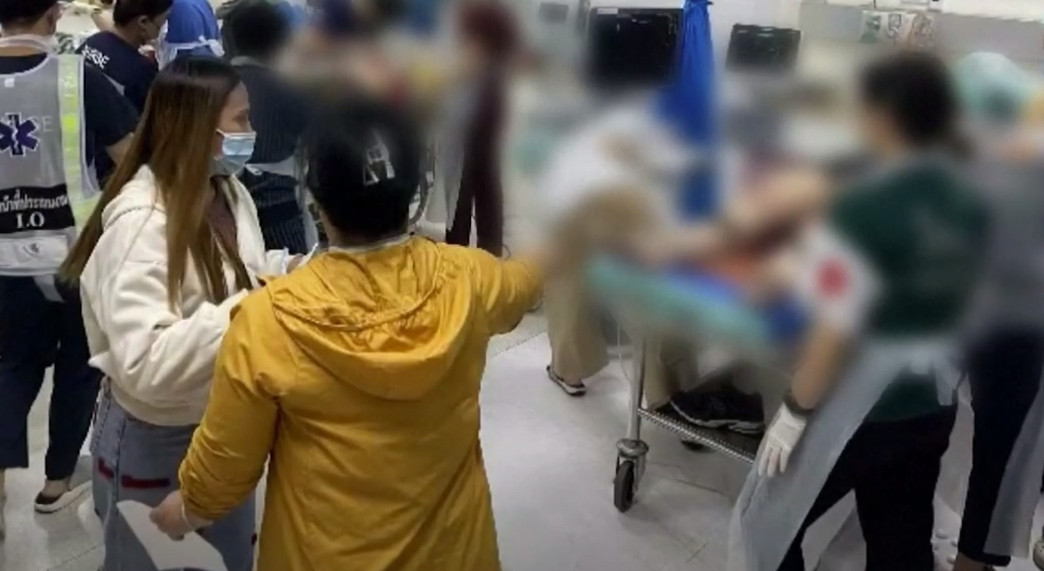 Ταϊλάνδη: Ανετράπη τουριστικό λεωφορείο - Νεκρός ο οδηγός, στο νοσοκομείο 13 Δανοί