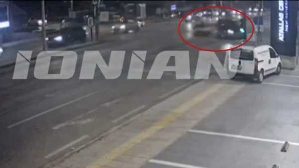 Στο νοσοκομείο παραμένει ο οδηγός που προκάλεσε το θανατηφόρο τροχαίο στην Πάτρα