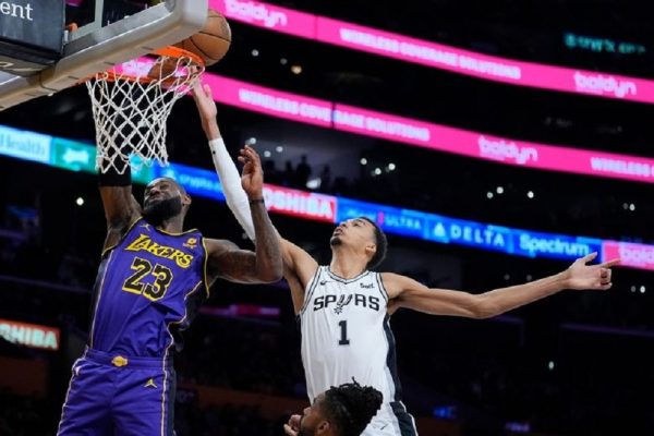 Ασταμάτητοι Θάντερ διέλυσαν τους Γουίζαρντς – Ο ΛεΜπρόν πήρε τη «μονομαχία» με τον Γουεμπανιάμα (123-118)