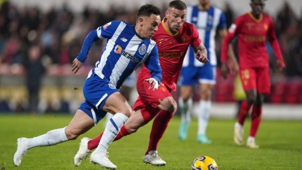 Εκτός τίτλου η Πόρτο