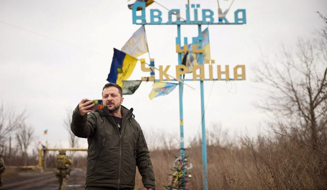 Ουκρανία: Η Αβντιίβκα έπεσε στα χέρια των Ρώσων – Αποσύρθηκαν οι ουκρανικές δυνάμεις